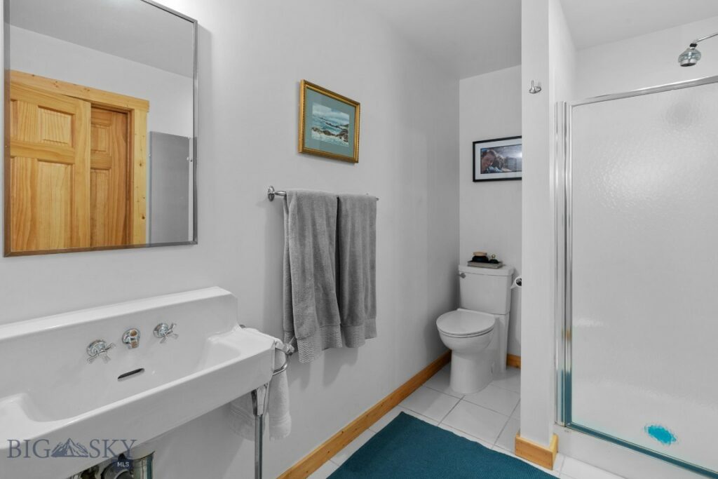 755 Coffee Creek Road