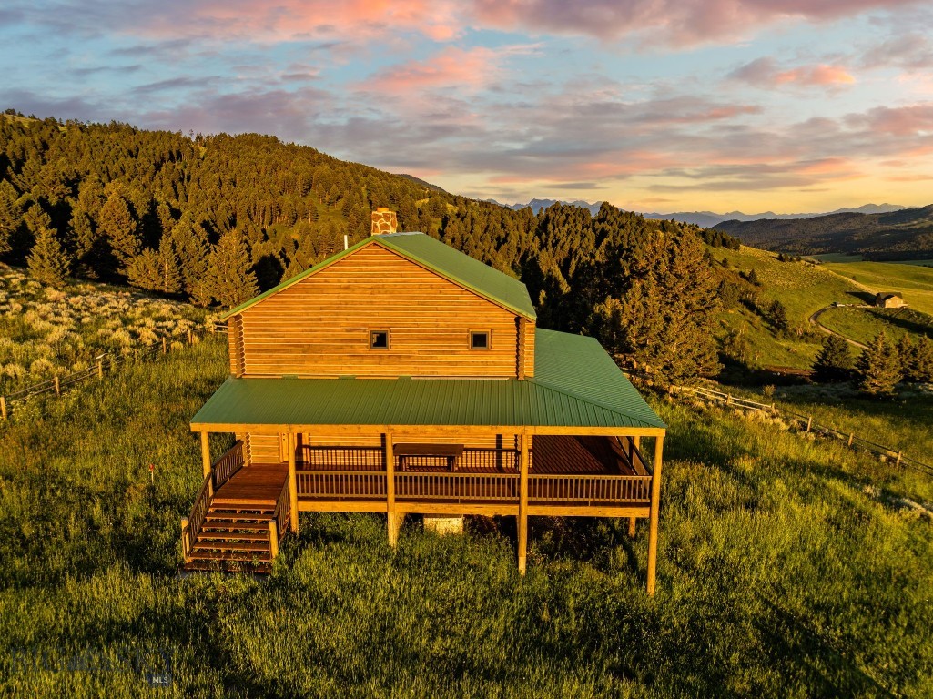 755 Coffee Creek Road