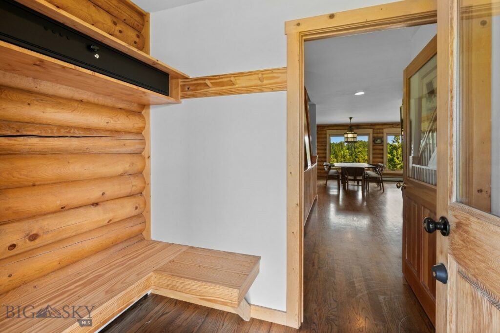 755 Coffee Creek Road