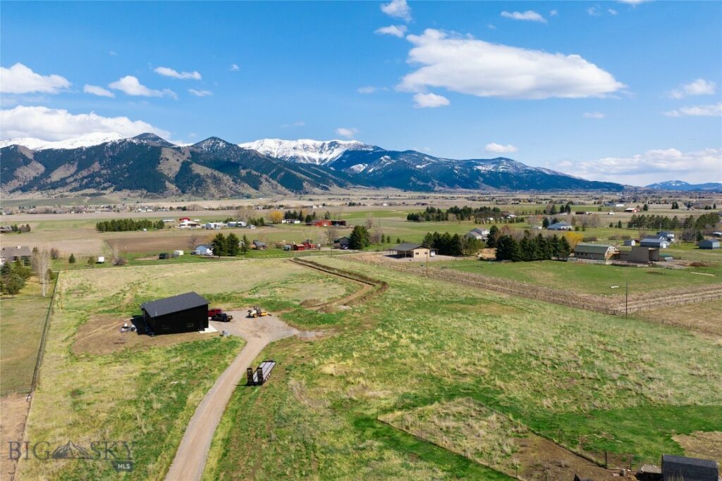 7550 & 7560 Springhill Road