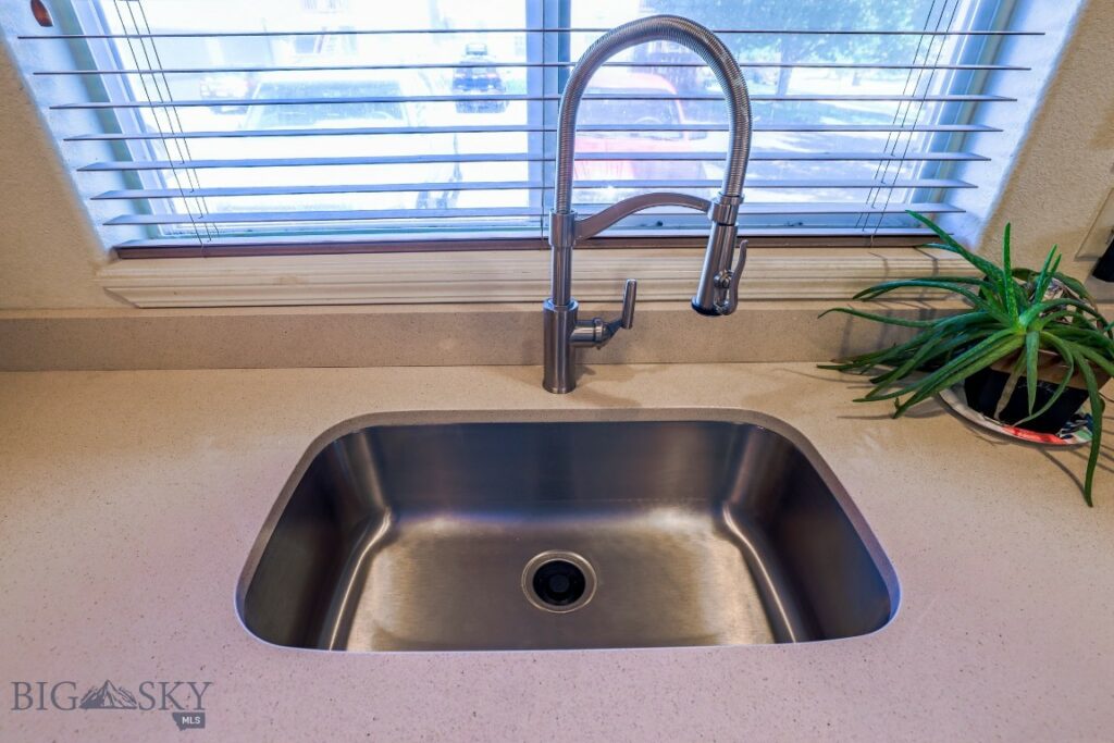 763 Forestglen Drive