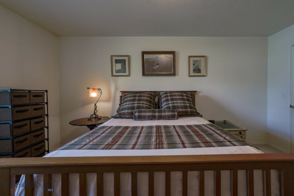 763 Forestglen Drive