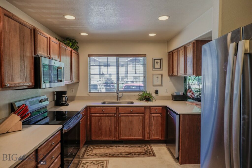 763 Forestglen Drive