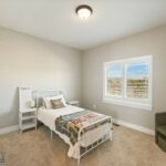 78 Falconers Way