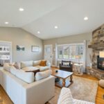 78 Falconers Way