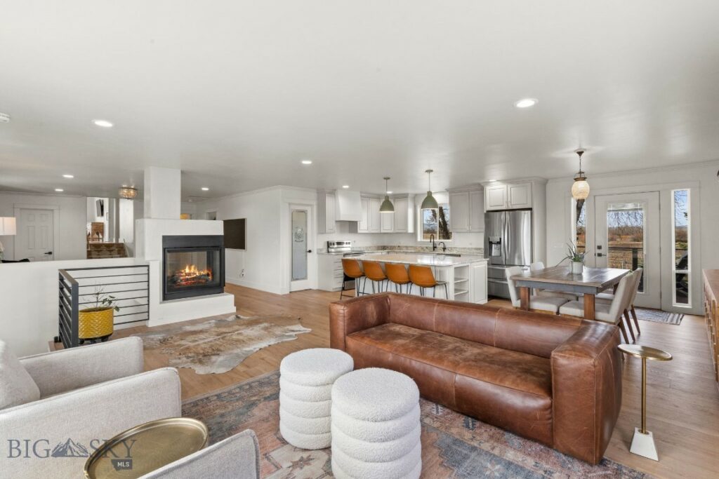 7849 Cottonwood Road
