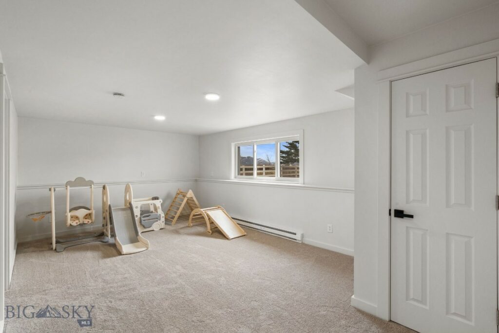 7849 Cottonwood Road