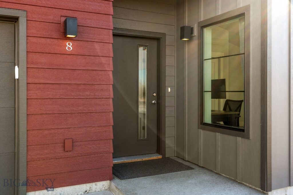 8 N Eldorado Avenue