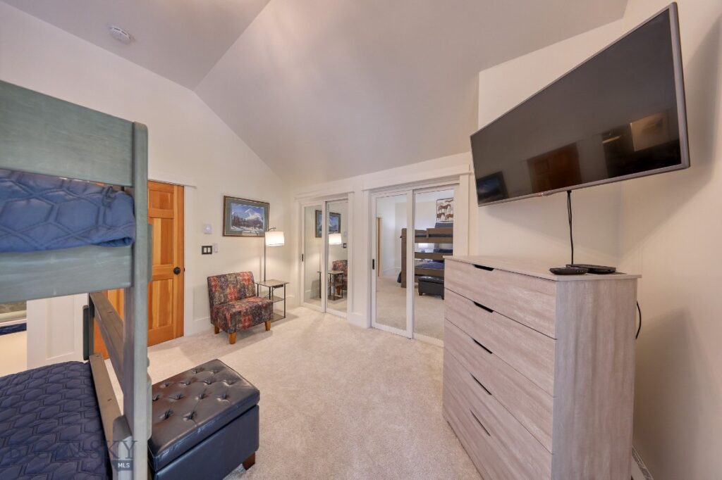 80 Crail Creek