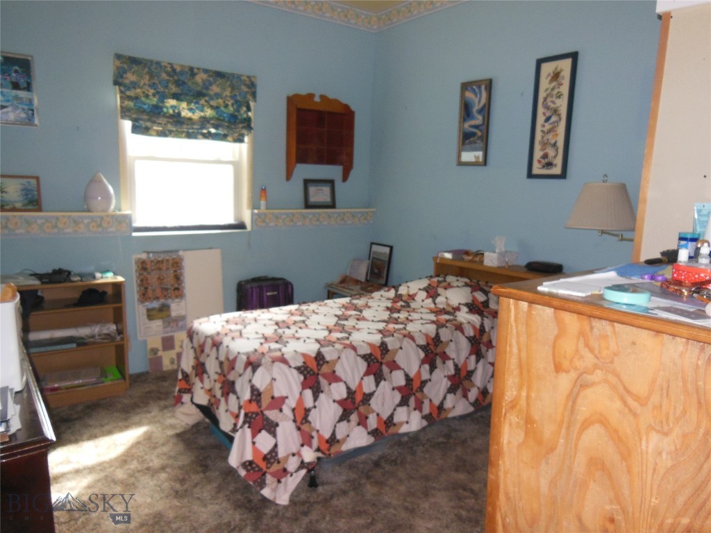 8050 S Leverich Road