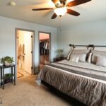 806 Mantle