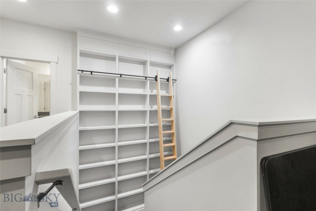 814 Butler Creek Avenue