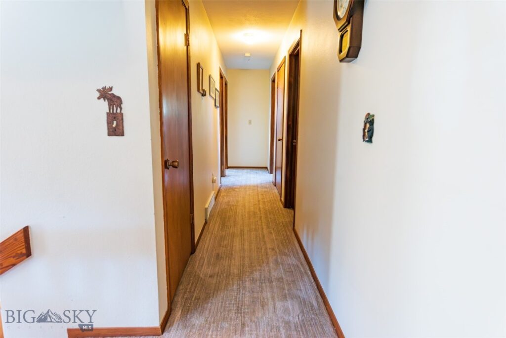 815 Alpine Way