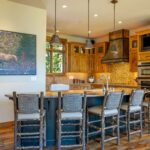 83 Peaks View Drive