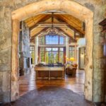 83 Peaks View Drive