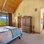 83 Peaks View Drive