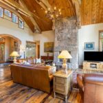 83 Peaks View Drive