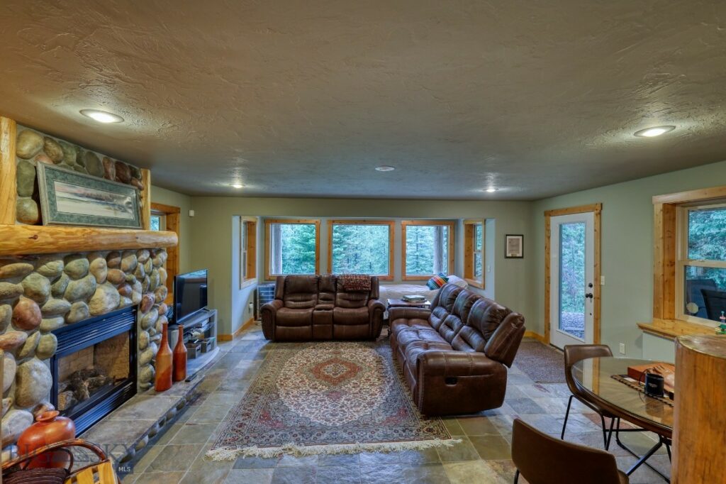 Big Sky MT 59716 - 15