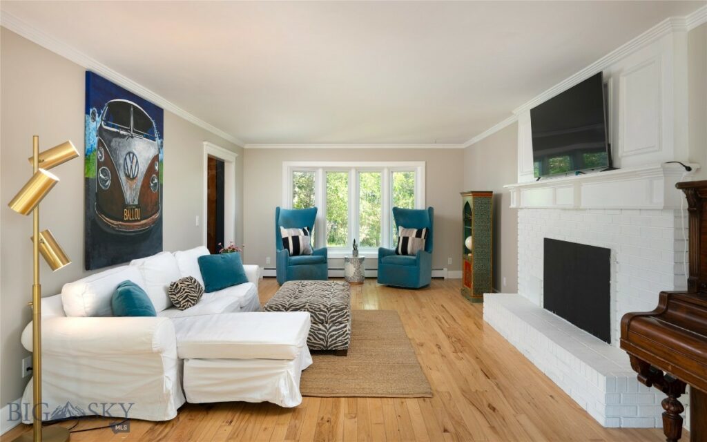 8373 Goldenstein Lane