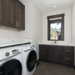 85 North Outlook Loop