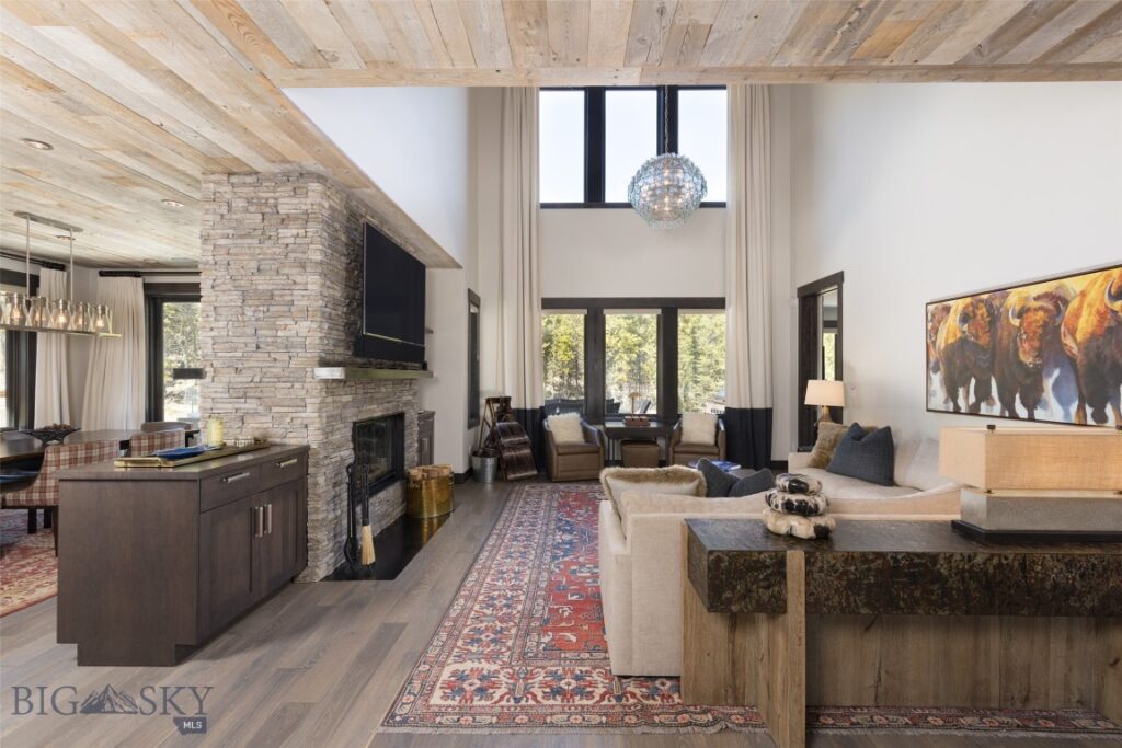 85 North Outlook Loop