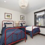 85 North Outlook Loop