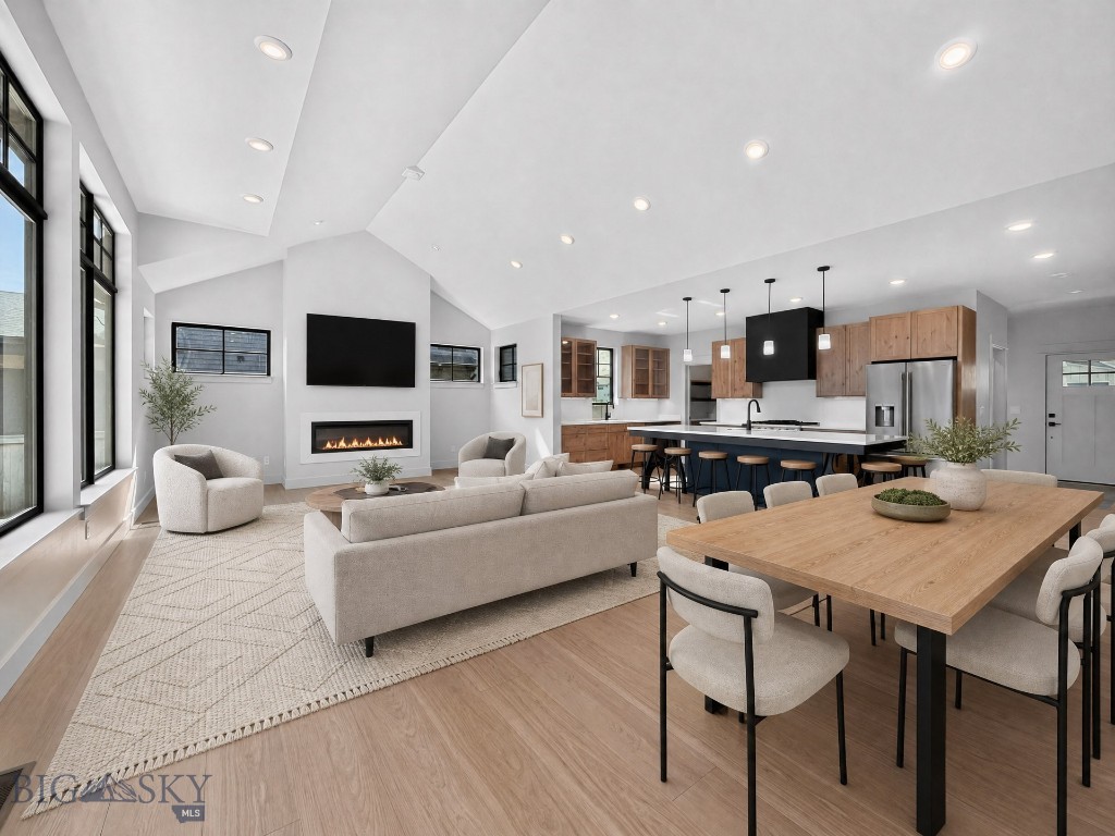 86 Hilgard Peak Court