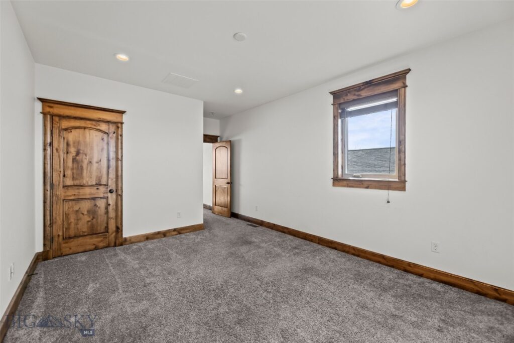 Bozeman MT 59718 - 18