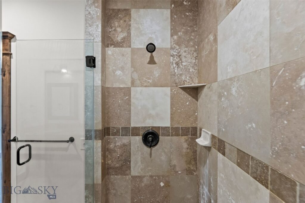 886 Flanders Creek Avenue