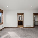 886 Flanders Creek Avenue