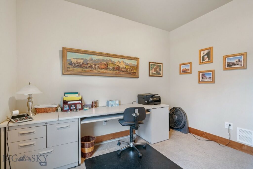 890 Flanders Creek Avenue