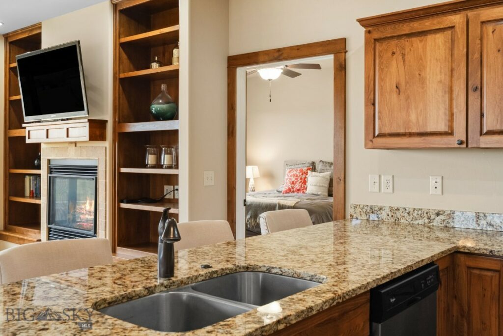 890 Sanders Avenue Unit K