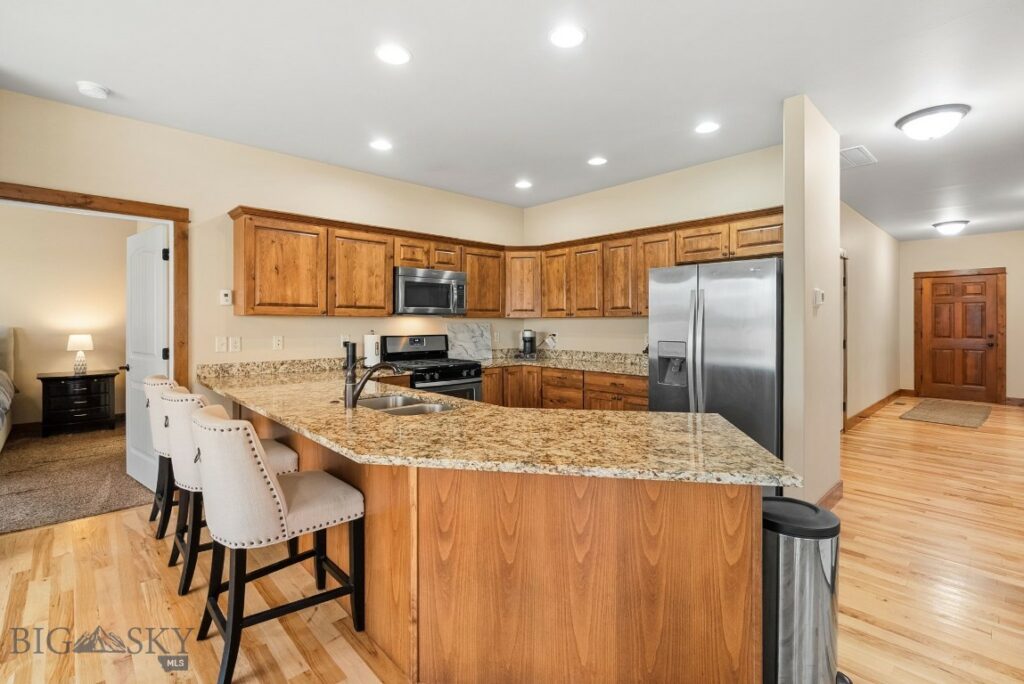 890 Sanders Avenue Unit K