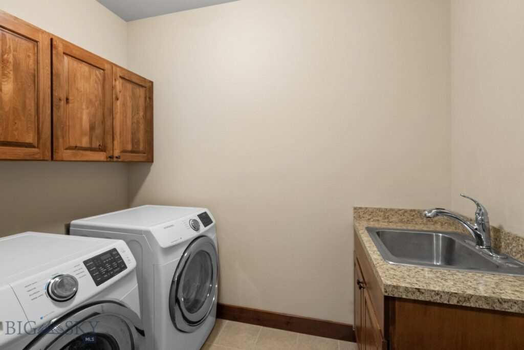 890 Sanders Avenue Unit K