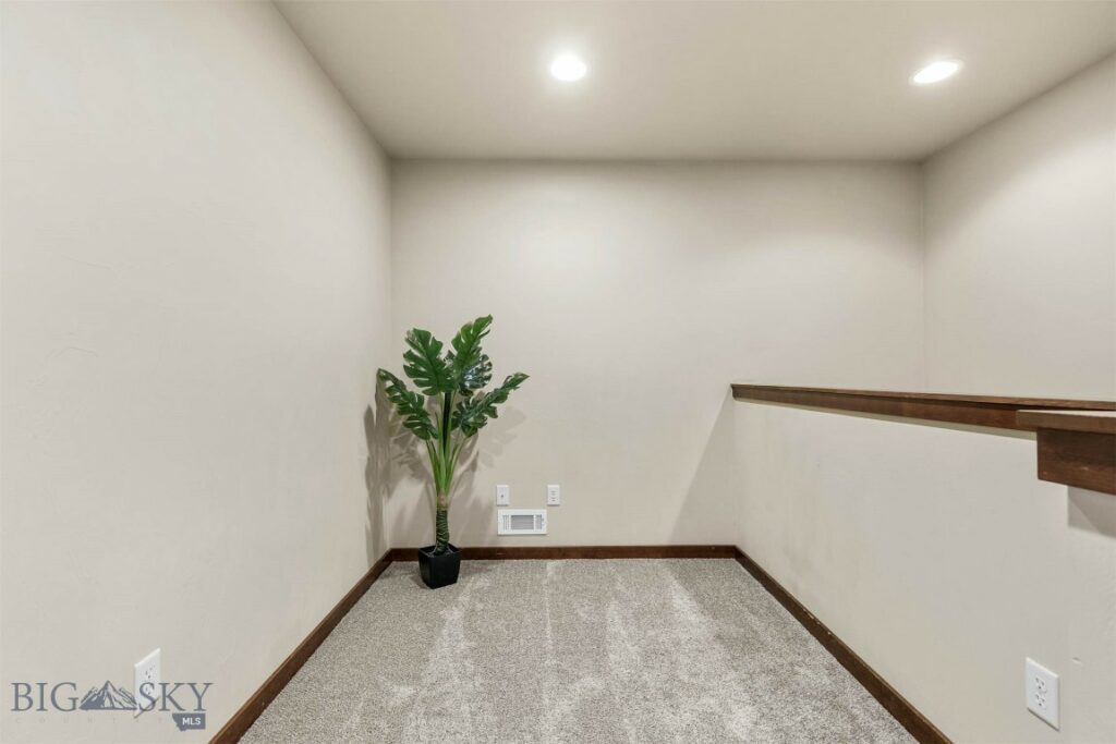 908 Quail Run