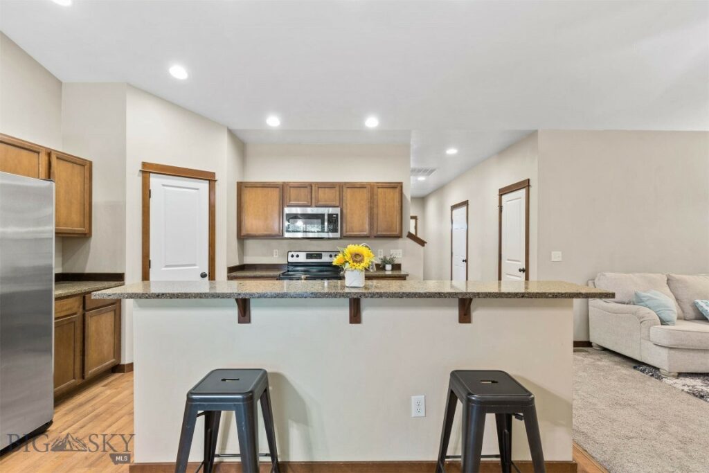 908 Quail Run