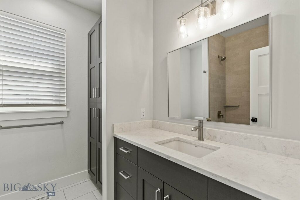 91 W Hyalite Peak Drive