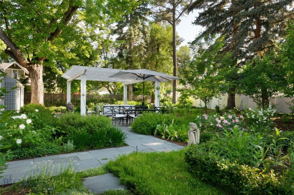 911 S Willson Avenue