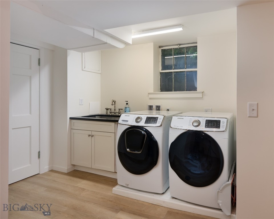 911 S Willson Avenue