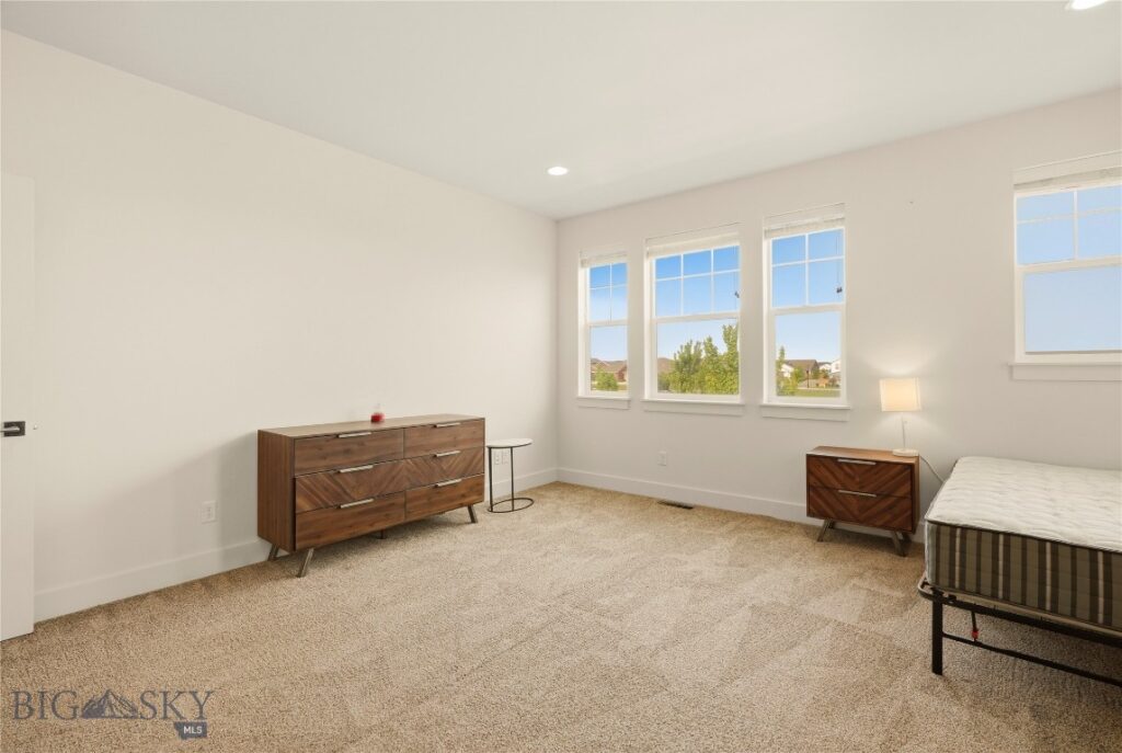 916 Dillinger Drive