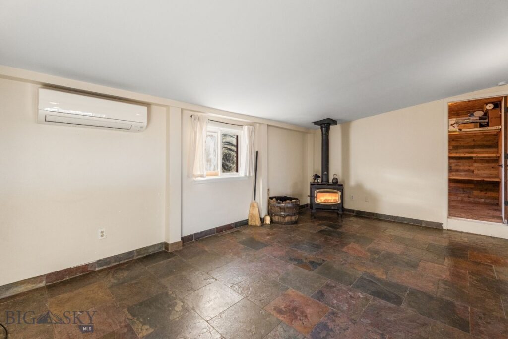 Belgrade MT 59714 - 9