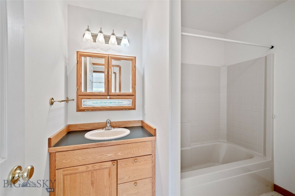 Bozeman MT 59718 - 8