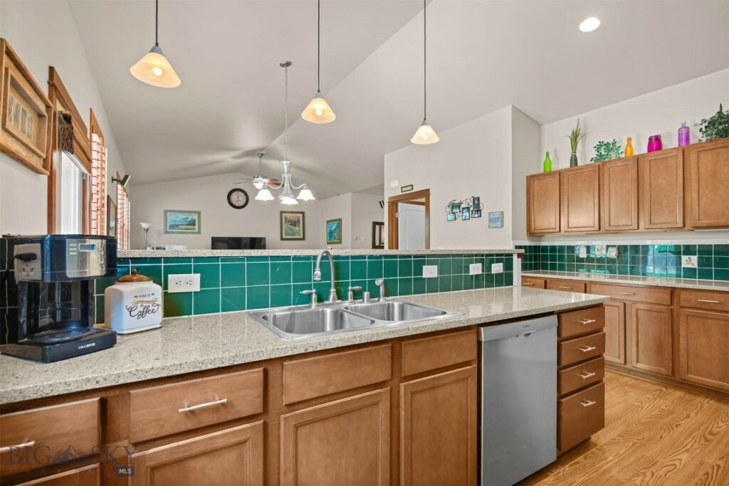 Bozeman MT 59718 - 17