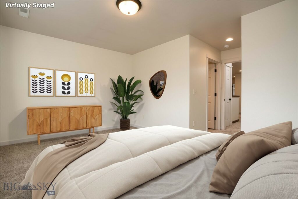 935 Forestglen Drive