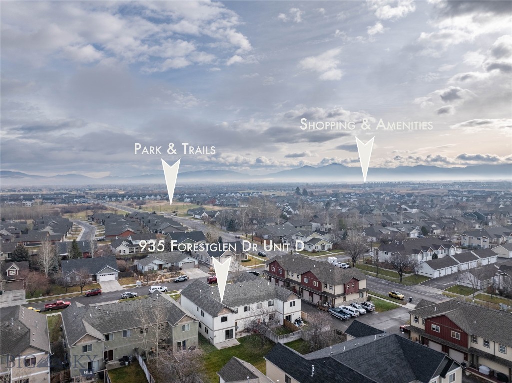 935 Forestglen Drive