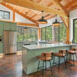 9440 Saddle Mountain