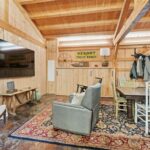 9440 Saddle Mountain