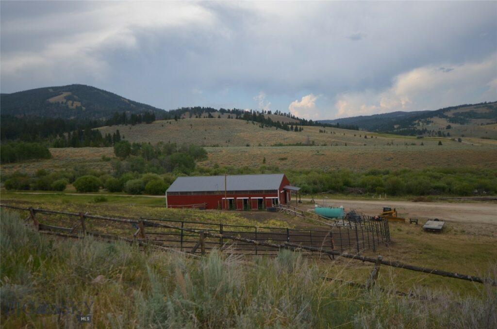 9601 Pioneer Mtns Scenic Byway