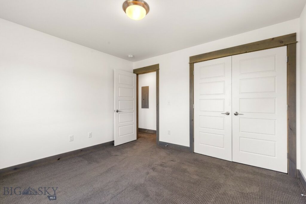 964 Cassandra Lane
