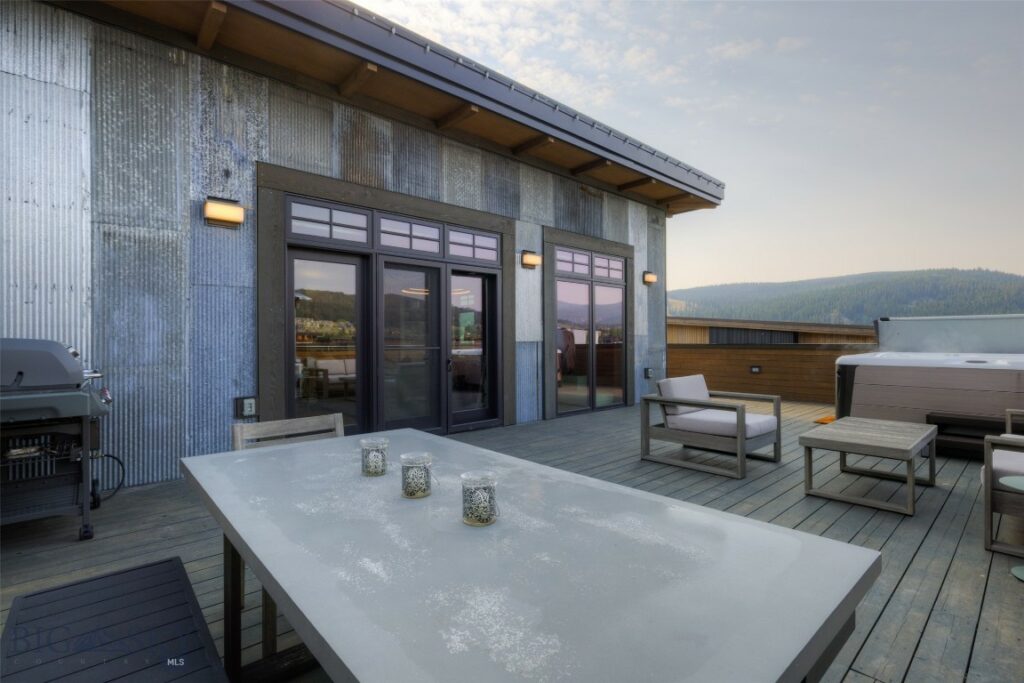 99 Town Center Avenue Unit R2